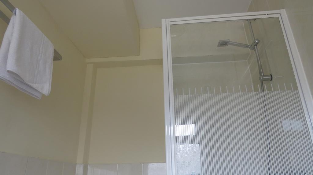 Montrose Guest Houseラムフォード エクステリア 写真